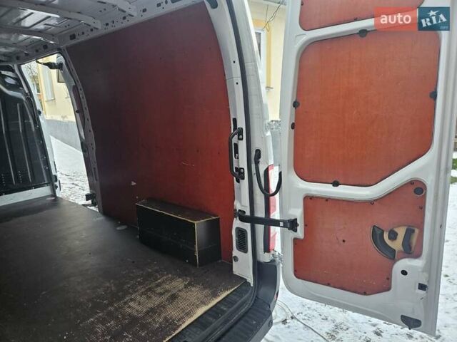 Белый Рено Мастер, объемом двигателя 2.3 л и пробегом 199 тыс. км за 21300 $, фото 32 на Automoto.ua