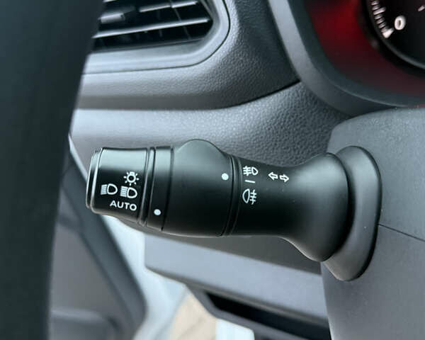 Білий Рено Мастєр, об'ємом двигуна 2.3 л та пробігом 239 тис. км за 22799 $, фото 68 на Automoto.ua