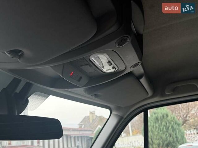 Белый Рено Мастер, объемом двигателя 2.3 л и пробегом 185 тыс. км за 23850 $, фото 35 на Automoto.ua