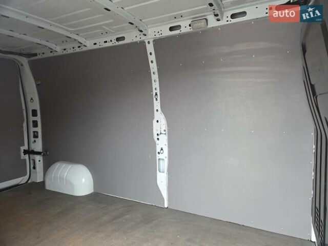 Білий Рено Мастєр, об'ємом двигуна 2.3 л та пробігом 105 тис. км за 24200 $, фото 49 на Automoto.ua