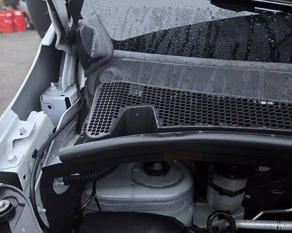 Білий Рено Мастєр, об'ємом двигуна 2.3 л та пробігом 118 тис. км за 22900 $, фото 4 на Automoto.ua