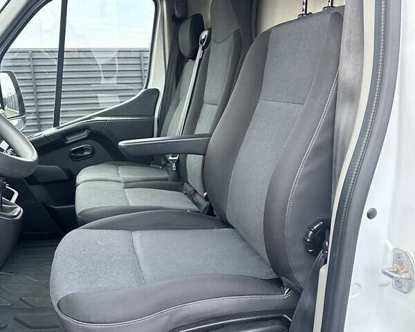 Білий Рено Мастєр, об'ємом двигуна 2.3 л та пробігом 198 тис. км за 19999 $, фото 45 на Automoto.ua