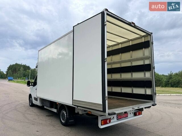 Белый Рено Мастер, объемом двигателя 2.3 л и пробегом 282 тыс. км за 23999 $, фото 73 на Automoto.ua