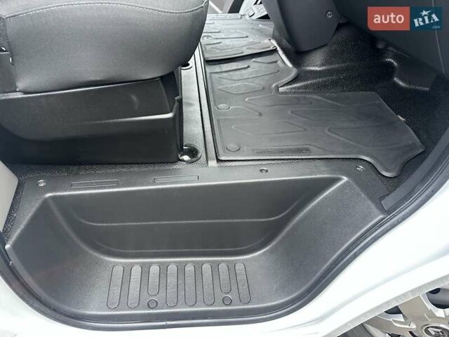 Білий Рено Мастєр, об'ємом двигуна 2.3 л та пробігом 198 тис. км за 19999 $, фото 33 на Automoto.ua