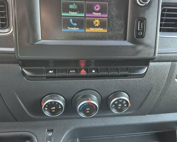 Білий Рено Мастєр, об'ємом двигуна 2.3 л та пробігом 147 тис. км за 21700 $, фото 20 на Automoto.ua