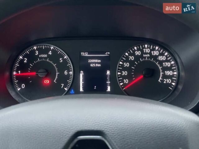 Белый Рено Мастер, объемом двигателя 2.3 л и пробегом 227 тыс. км за 24155 $, фото 43 на Automoto.ua