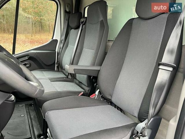 Белый Рено Мастер, объемом двигателя 2.3 л и пробегом 287 тыс. км за 25500 $, фото 68 на Automoto.ua