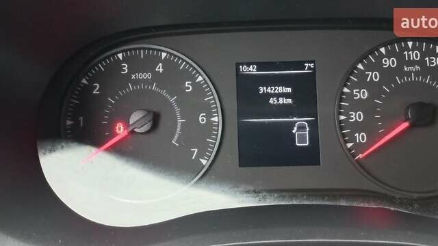 Білий Рено Мастєр, об'ємом двигуна 0 л та пробігом 314 тис. км за 18800 $, фото 23 на Automoto.ua