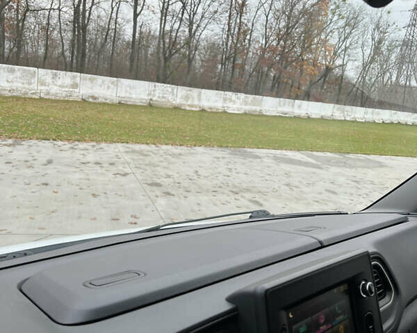 Белый Рено Мастер, объемом двигателя 2.3 л и пробегом 166 тыс. км за 20900 $, фото 31 на Automoto.ua