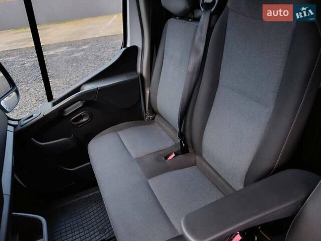 Білий Рено Мастєр, об'ємом двигуна 2.3 л та пробігом 204 тис. км за 25677 $, фото 33 на Automoto.ua