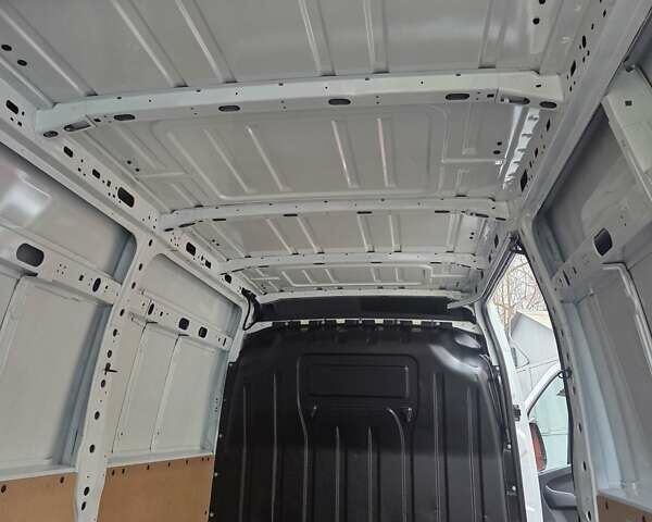 Белый Рено Мастер, объемом двигателя 2.3 л и пробегом 124 тыс. км за 23600 $, фото 54 на Automoto.ua