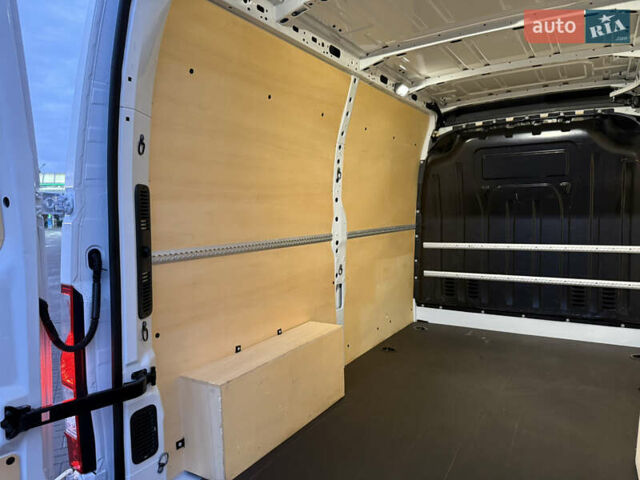 Рено Мастер 2022 в Киеве на Automoto.ua Белый Рено Мастер, объемом двигателя 2.3 л и пробегом 232 тыс. км за 21499 $, фото 87 на Automoto.ua