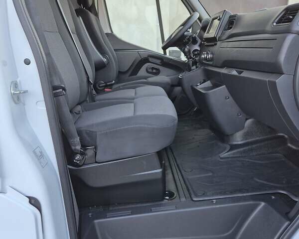 Білий Рено Мастєр, об'ємом двигуна 2.3 л та пробігом 147 тис. км за 21700 $, фото 12 на Automoto.ua