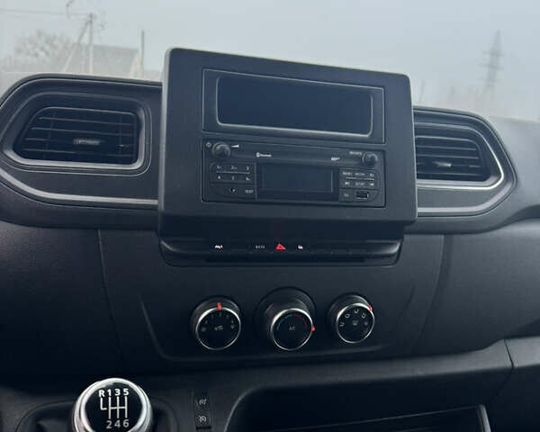 Білий Рено Мастєр, об'ємом двигуна 2.3 л та пробігом 245 тис. км за 23950 $, фото 13 на Automoto.ua