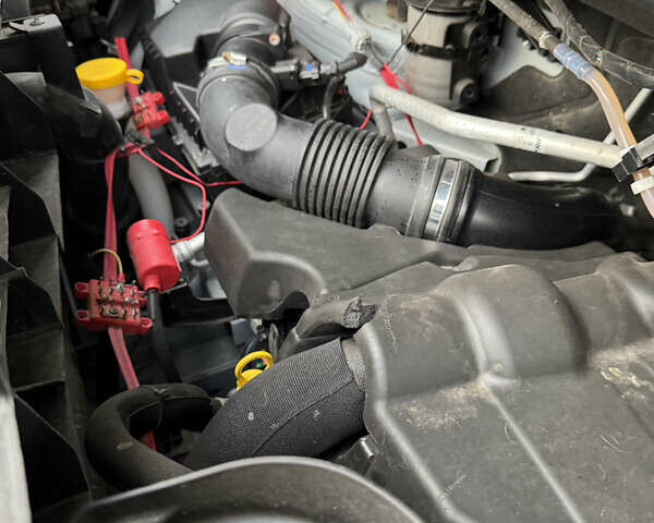 Білий Рено Мастєр, об'ємом двигуна 2.3 л та пробігом 95 тис. км за 27000 $, фото 3 на Automoto.ua