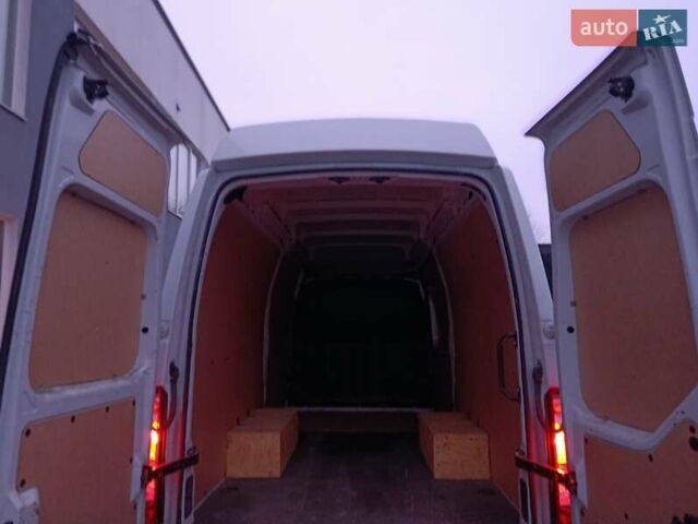 Білий Рено Мастєр, об'ємом двигуна 2.3 л та пробігом 204 тис. км за 25677 $, фото 42 на Automoto.ua