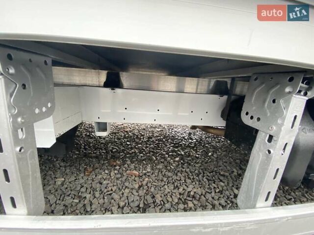 Белый Рено Мастер, объемом двигателя 2.3 л и пробегом 263 тыс. км за 20998 $, фото 20 на Automoto.ua