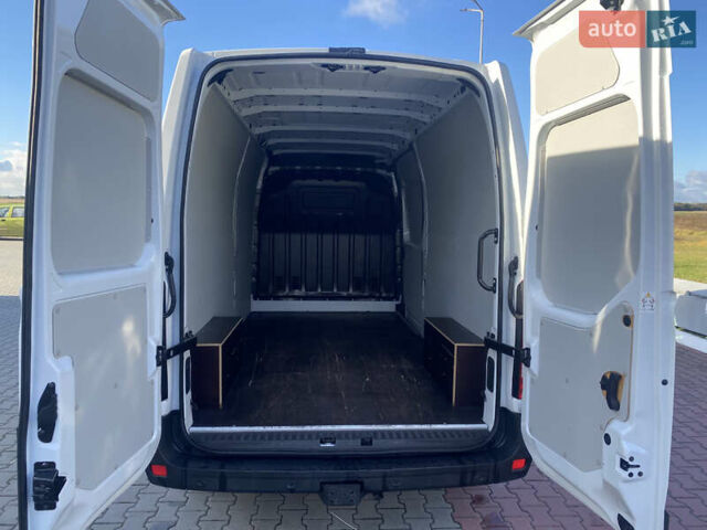 Білий Рено Мастєр, об'ємом двигуна 2.3 л та пробігом 269 тис. км за 19600 $, фото 6 на Automoto.ua