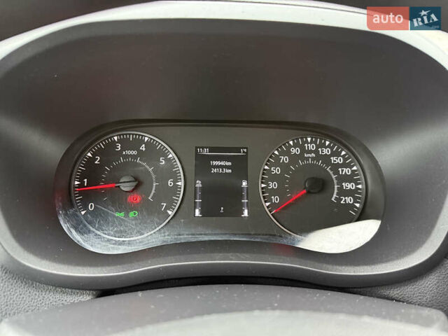 Белый Рено Мастер, объемом двигателя 0 л и пробегом 199 тыс. км за 26500 $, фото 44 на Automoto.ua