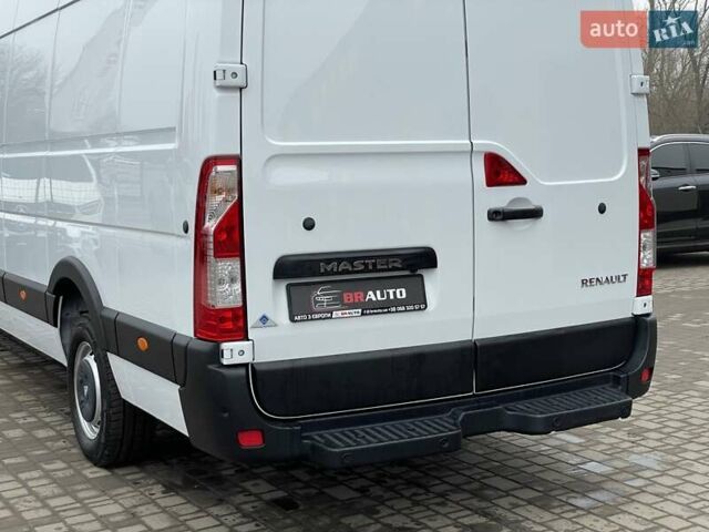 Белый Рено Мастер, объемом двигателя 2.3 л и пробегом 227 тыс. км за 24155 $, фото 17 на Automoto.ua