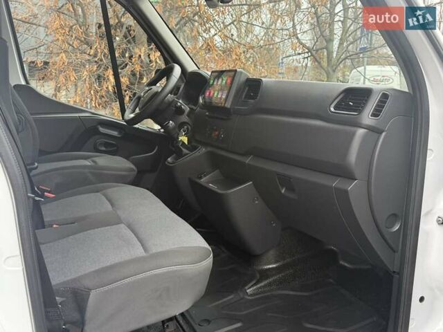 Белый Рено Мастер, объемом двигателя 2.3 л и пробегом 185 тыс. км за 23850 $, фото 38 на Automoto.ua