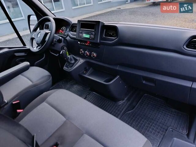 Білий Рено Мастєр, об'ємом двигуна 2.3 л та пробігом 204 тис. км за 25677 $, фото 27 на Automoto.ua