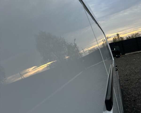 Білий Рено Мастєр, об'ємом двигуна 2.3 л та пробігом 198 тис. км за 19999 $, фото 11 на Automoto.ua