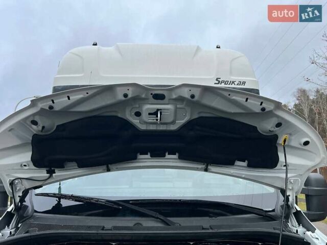 Белый Рено Мастер, объемом двигателя 2.3 л и пробегом 287 тыс. км за 25500 $, фото 98 на Automoto.ua