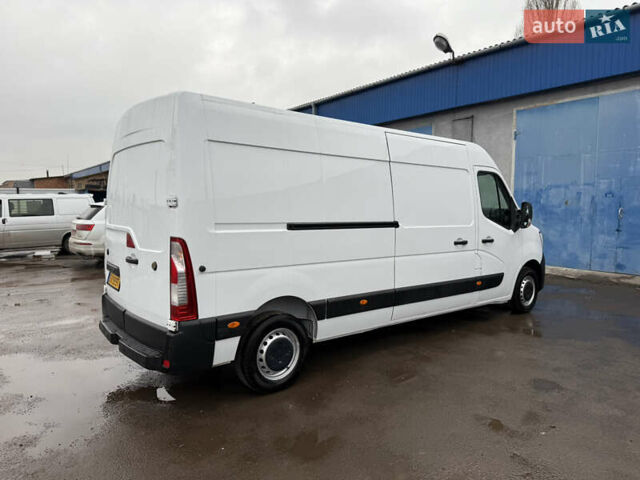 Белый Рено Мастер, объемом двигателя 2.3 л и пробегом 119 тыс. км за 23800 $, фото 3 на Automoto.ua