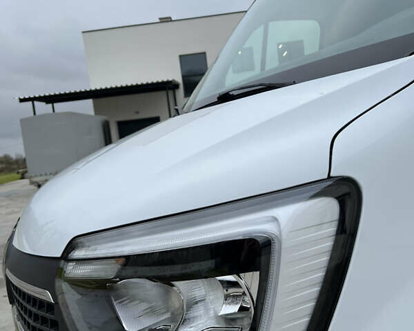 Белый Рено Мастер, объемом двигателя 2.3 л и пробегом 166 тыс. км за 20900 $, фото 4 на Automoto.ua