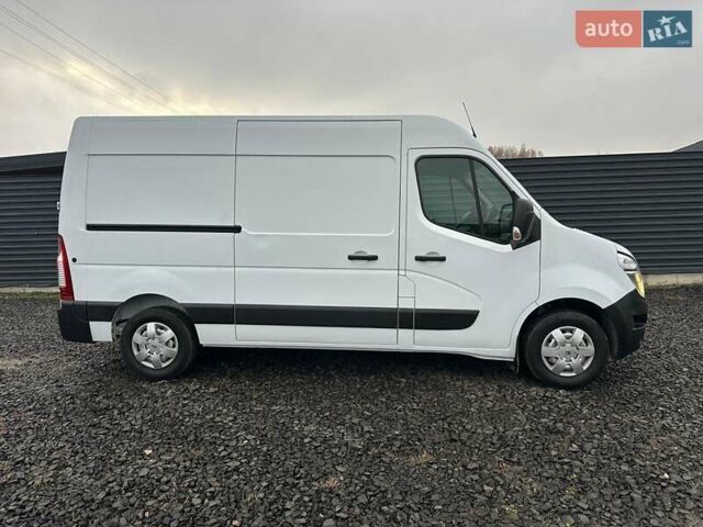 Белый Рено Мастер, объемом двигателя 2.3 л и пробегом 191 тыс. км за 19599 $, фото 6 на Automoto.ua