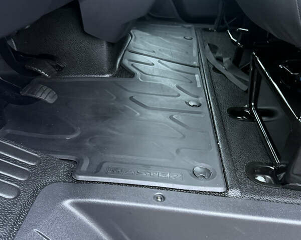 Білий Рено Мастєр, об'ємом двигуна 2.3 л та пробігом 239 тис. км за 22799 $, фото 58 на Automoto.ua