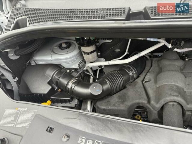 Белый Рено Мастер, объемом двигателя 2.3 л и пробегом 185 тыс. км за 23850 $, фото 56 на Automoto.ua