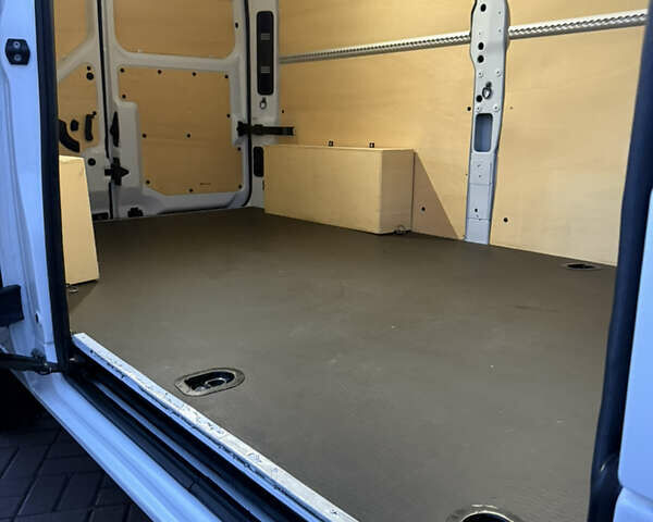 Рено Мастер 2022 в Киеве на Automoto.ua Белый Рено Мастер, объемом двигателя 2.3 л и пробегом 232 тыс. км за 21499 $, фото 83 на Automoto.ua