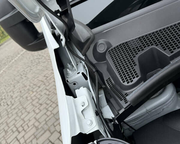 Білий Рено Мастєр, об'ємом двигуна 0 л та пробігом 192 тис. км за 21600 $, фото 83 на Automoto.ua