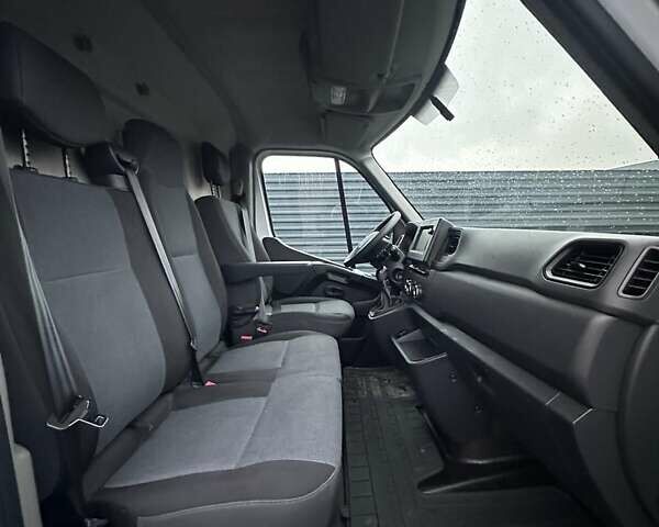 Белый Рено Мастер, объемом двигателя 2.3 л и пробегом 191 тыс. км за 19599 $, фото 14 на Automoto.ua