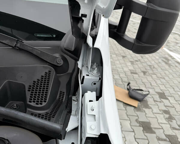 Белый Рено Мастер, объемом двигателя 0 л и пробегом 199 тыс. км за 26500 $, фото 55 на Automoto.ua