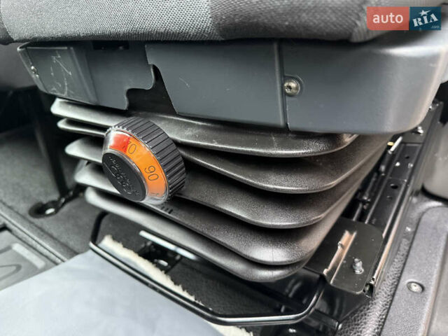 Белый Рено Мастер, объемом двигателя 2.3 л и пробегом 119 тыс. км за 23800 $, фото 16 на Automoto.ua