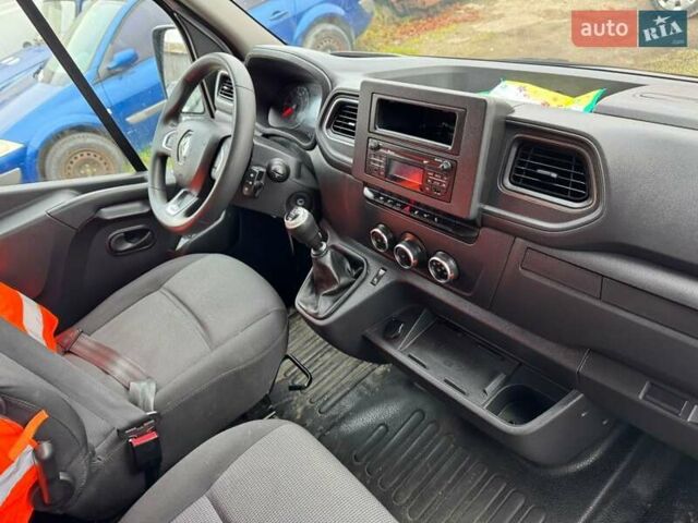 Білий Рено Мастєр, об'ємом двигуна 2.3 л та пробігом 171 тис. км за 25000 $, фото 4 на Automoto.ua