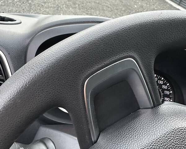 Білий Рено Мастєр, об'ємом двигуна 2.3 л та пробігом 198 тис. км за 19999 $, фото 43 на Automoto.ua