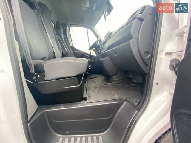 Белый Рено Мастер, объемом двигателя 2.3 л и пробегом 263 тыс. км за 20998 $, фото 30 на Automoto.ua