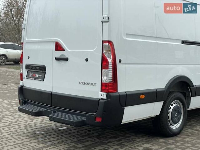 Белый Рено Мастер, объемом двигателя 2.3 л и пробегом 227 тыс. км за 24155 $, фото 15 на Automoto.ua