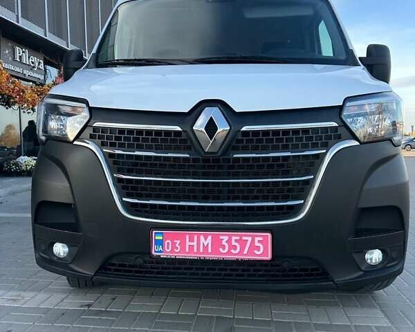 Белый Рено Мастер, объемом двигателя 2.3 л и пробегом 219 тыс. км за 20799 $, фото 10 на Automoto.ua