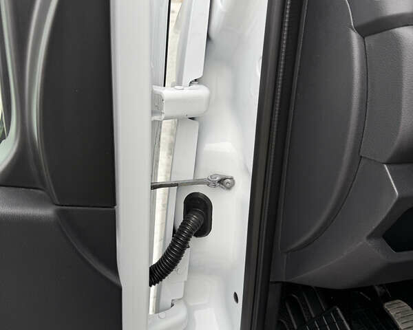 Белый Рено Мастер, объемом двигателя 0 л и пробегом 199 тыс. км за 26500 $, фото 42 на Automoto.ua