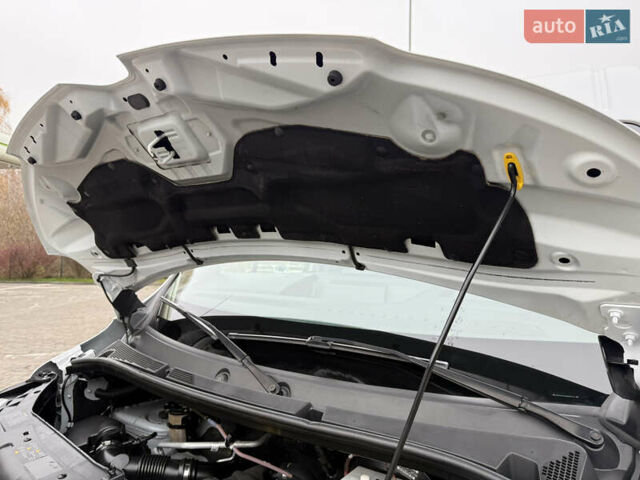 Білий Рено Мастєр, об'ємом двигуна 0 л та пробігом 192 тис. км за 21600 $, фото 92 на Automoto.ua