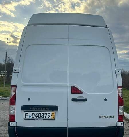 Белый Рено Мастер, объемом двигателя 2.3 л и пробегом 195 тыс. км за 19200 $, фото 3 на Automoto.ua