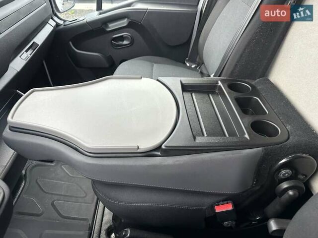 Білий Рено Мастєр, об'ємом двигуна 2.3 л та пробігом 198 тис. км за 19999 $, фото 38 на Automoto.ua