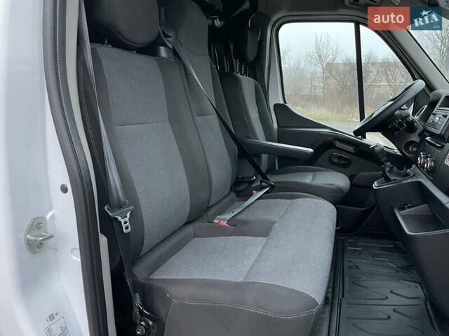 Белый Рено Мастер, объемом двигателя 2.3 л и пробегом 227 тыс. км за 24155 $, фото 33 на Automoto.ua