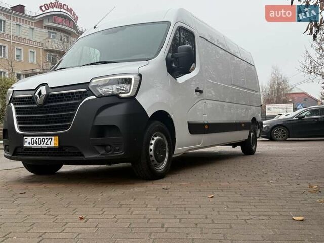 Белый Рено Мастер, объемом двигателя 2.3 л и пробегом 185 тыс. км за 23850 $, фото 3 на Automoto.ua
