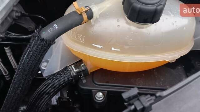 Білий Рено Мастєр, об'ємом двигуна 0 л та пробігом 314 тис. км за 18800 $, фото 19 на Automoto.ua